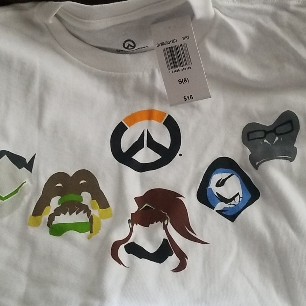 Boys Overwatch Tshirt sz 8 NWTS